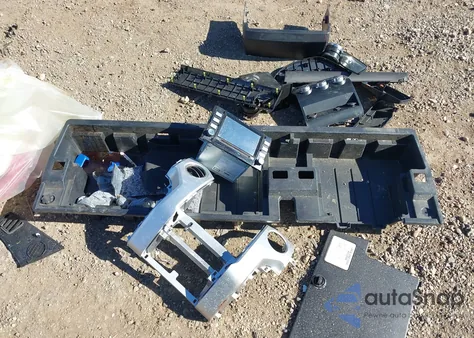 2018 Toyota Tundra Sr5 5.7L V8 z USA, uszkodzony, nr VIN 5TFRY5F18JX241097